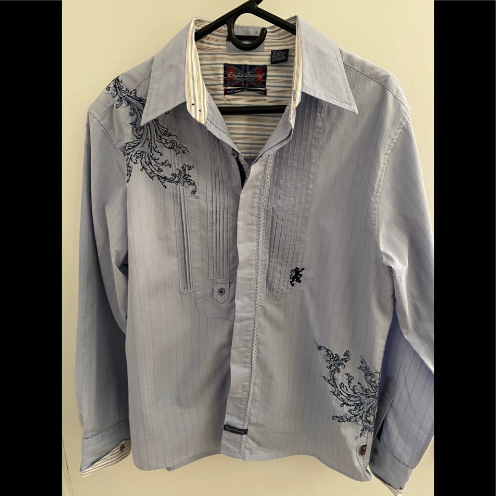 Beautiful long sleeves shirt, with beautiful embroidery: ready dress to impress